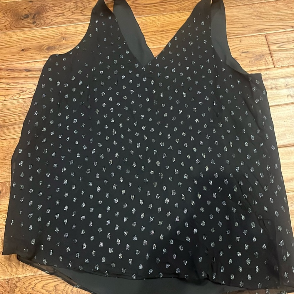 EUC Lilly Pulitzer Sleeveless V-Neck size Medium